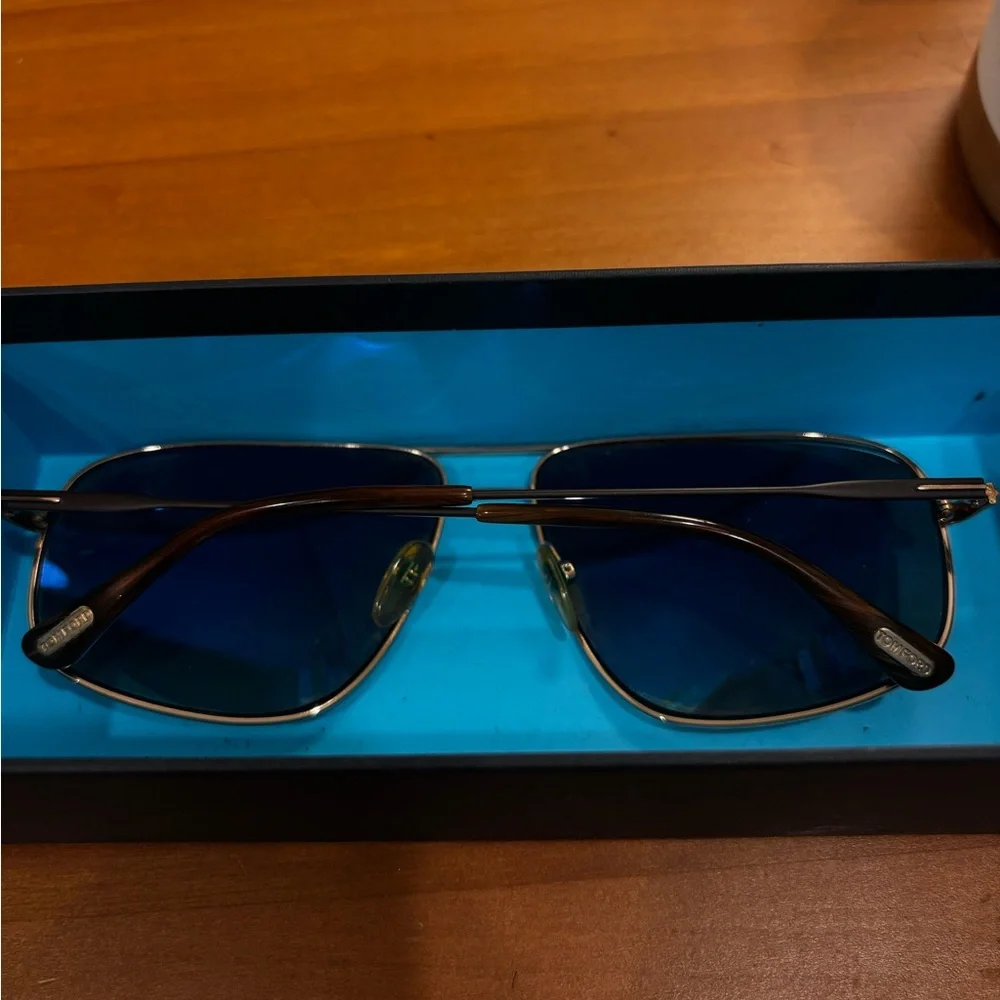 Tom Ford Polarized Sunglasses Authentic Justin TF 467 50H